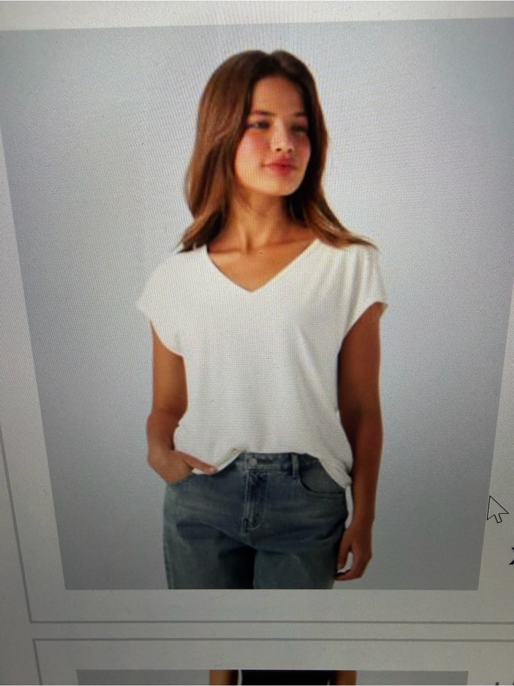 NWT XS Halara White V-Neck Short Sleeve Tee
